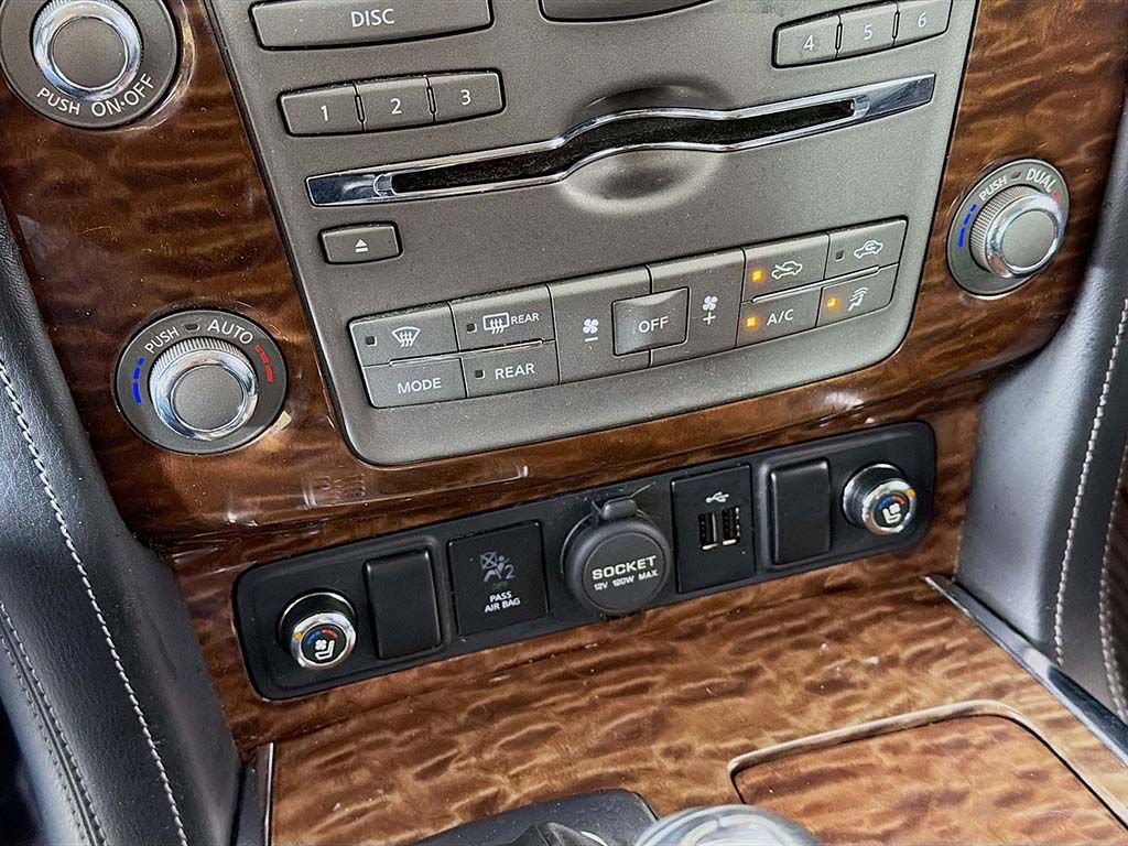 Used 2019 Nissan Armada Platinum w/ Captain's Chairs Package image 42