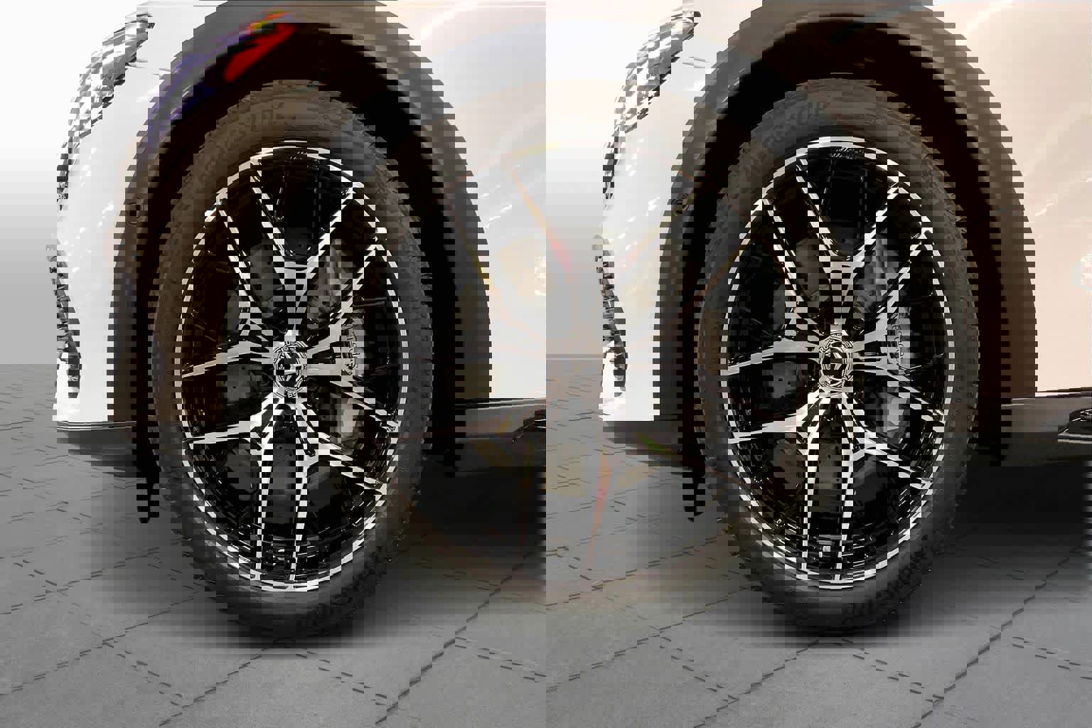 Used 2025 Mercedes-Benz E 450 4MATIC All-Terrain Wagon image 10