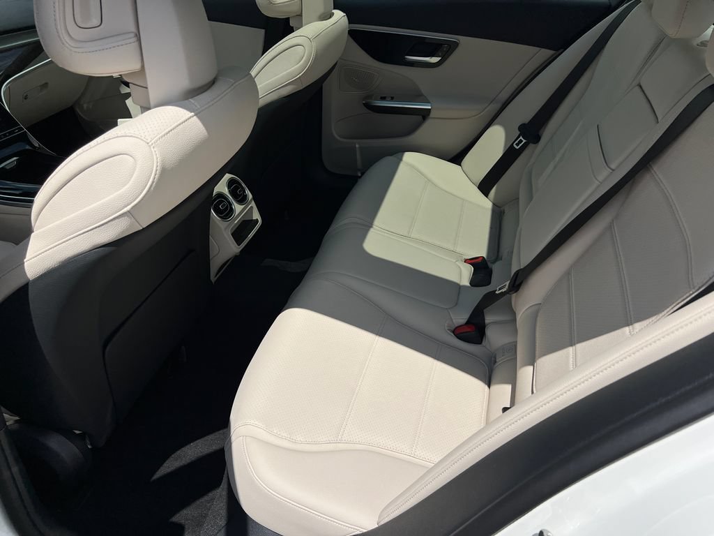 New 2026 Mercedes-Benz C 300 4MATIC Sedan image 22