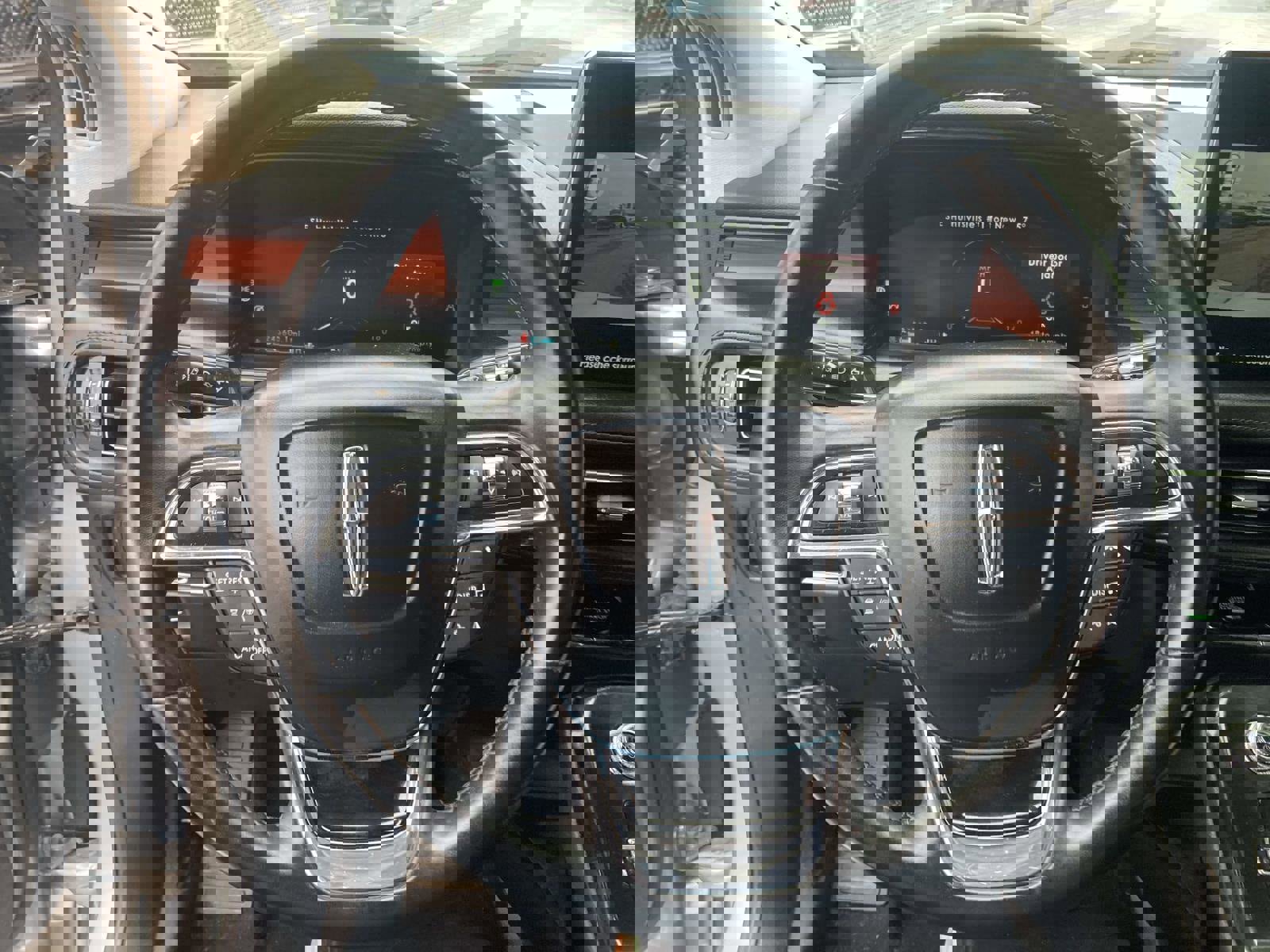 Certified 2022 Lincoln Nautilus Reserve w/ Equipment Group 201A image 31