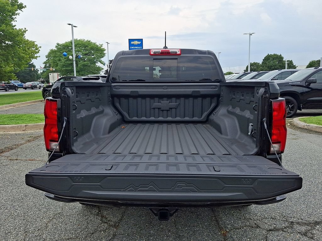 Certified 2024 Chevrolet Colorado Z71 w/ Z71 Convenience Package 2 AWD/4WD image 27