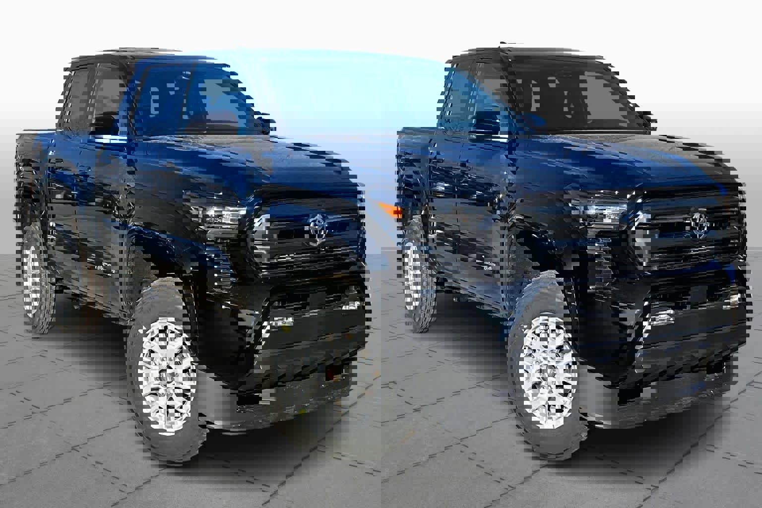 New 2026 Toyota Tacoma SR5 RWD video 2