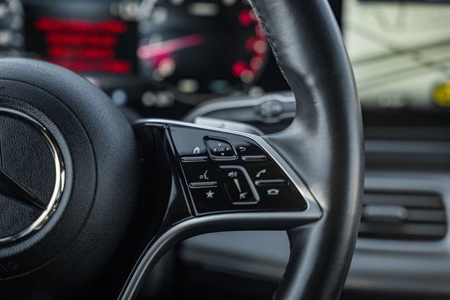 Used 2025 Mercedes-Benz GLE 350 4MATIC image 28