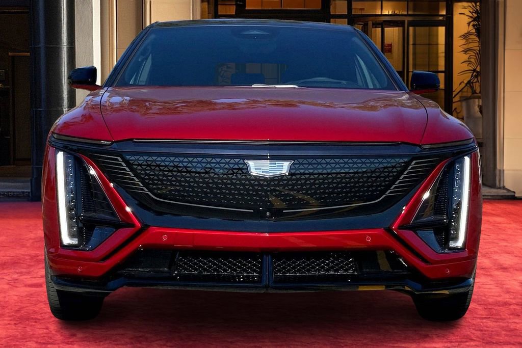 New 2026 Cadillac Lyriq V image 3