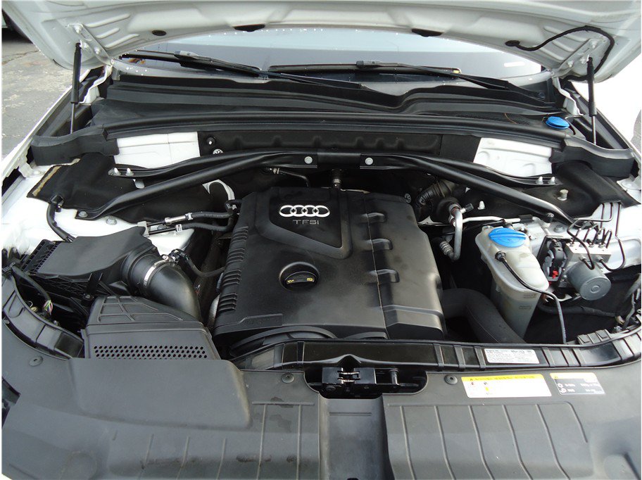 Used 2015 Audi Q5 2.0T Premium Plus w/ Technology Package AWD/4WD image 32