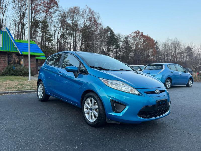 Used 2012 Ford Fiesta SE image 3