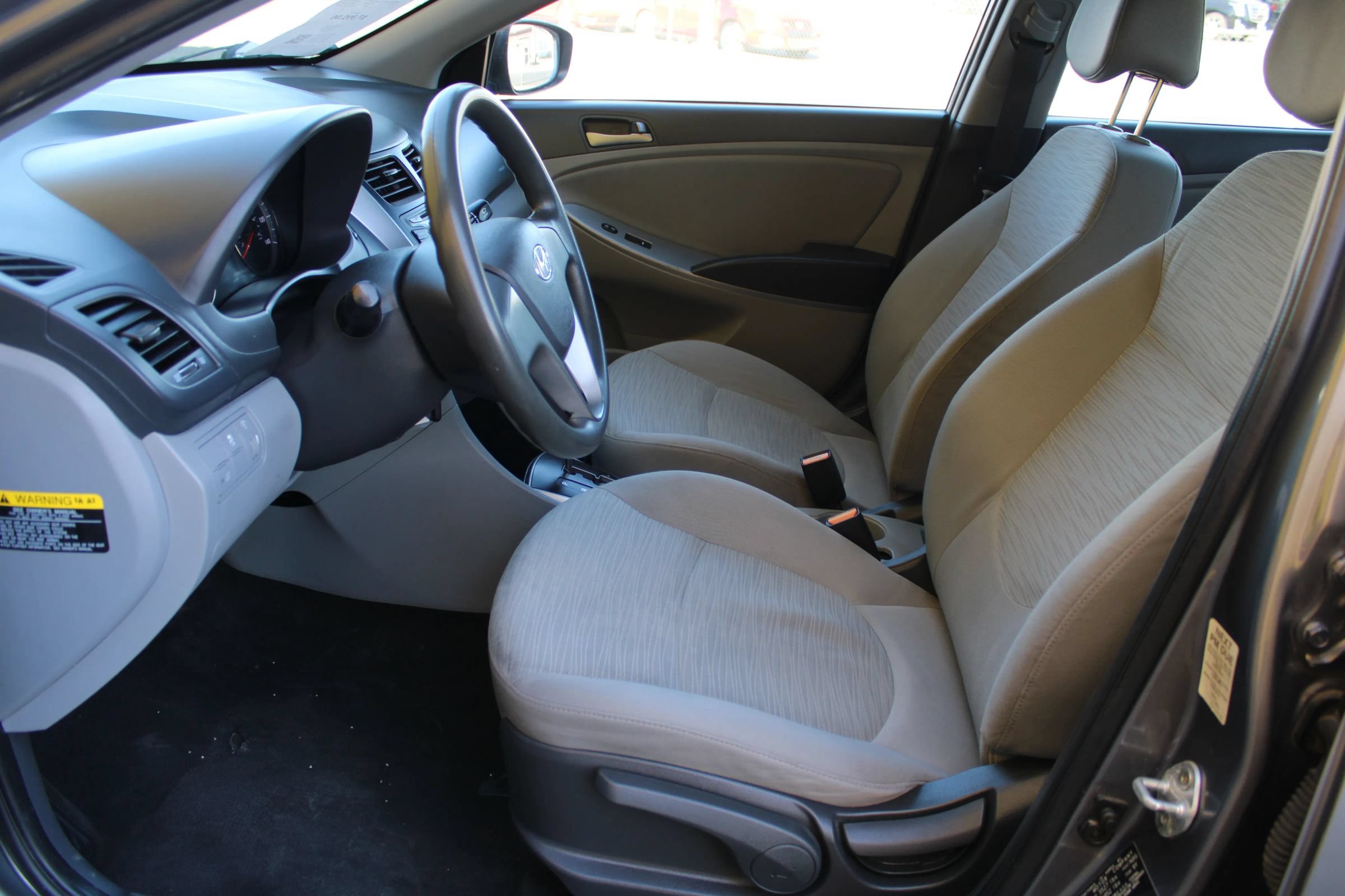 Used 2017 Hyundai Accent SE FWD image 27