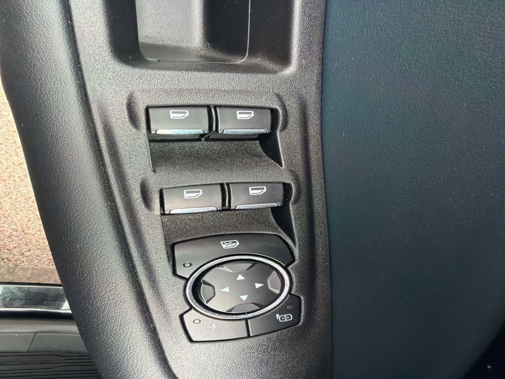 Used 2024 Ford Edge SEL w/ Sport Appearance Package AWD/4WD image 18