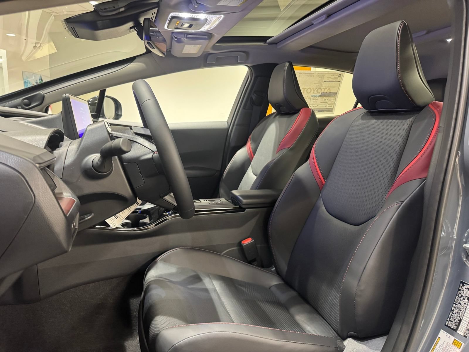 New 2026 Toyota Prius Plug-In Hybrid FWD image 12