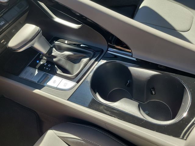 Certified 2025 Hyundai Elantra SEL image 13