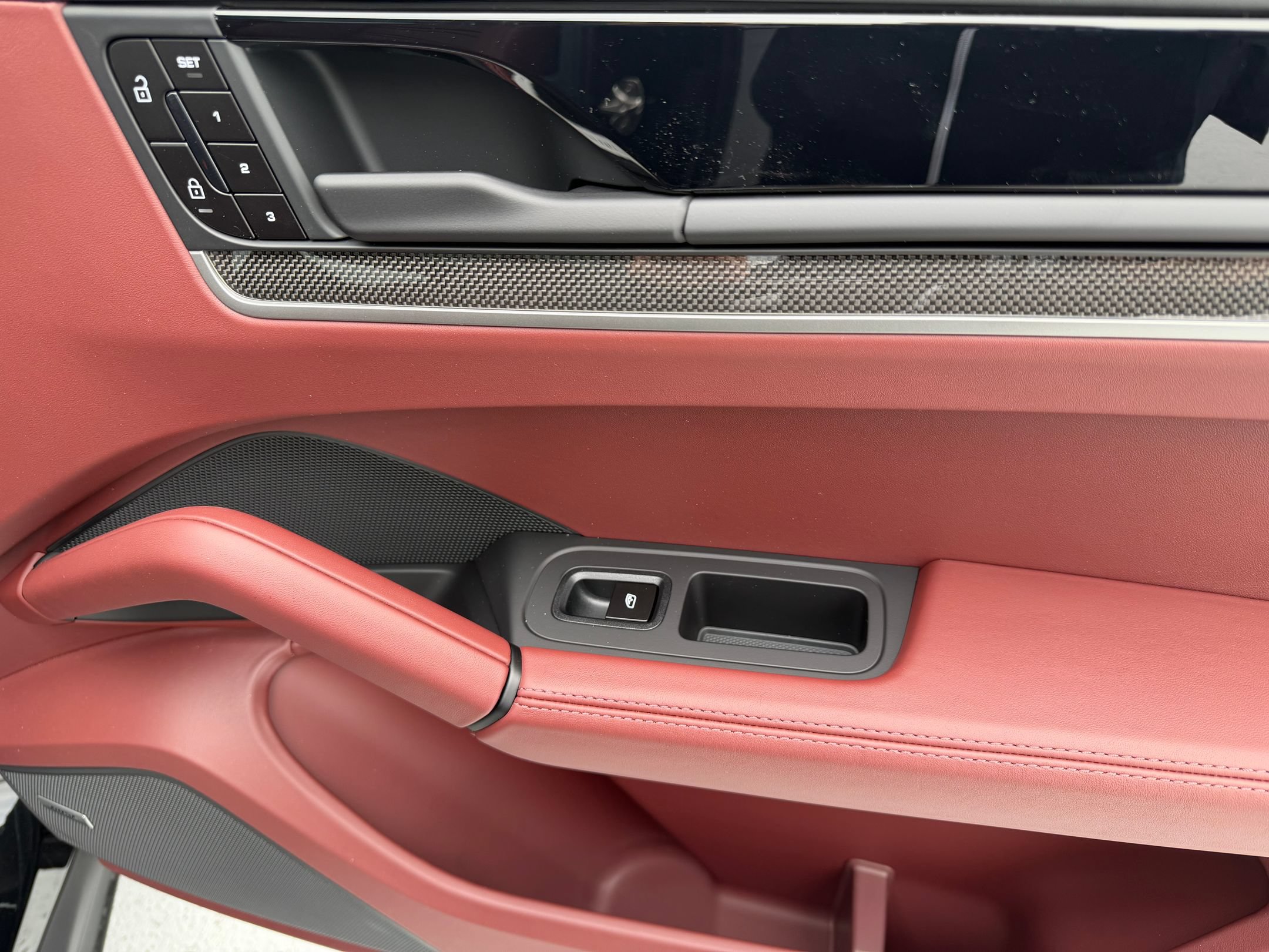 Certified 2026 Porsche Cayenne AWD/4WD image 18
