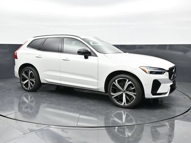 Used 2024 Volvo XC60 T8 Ultimate w/ Climate Package AWD/4WD image 3