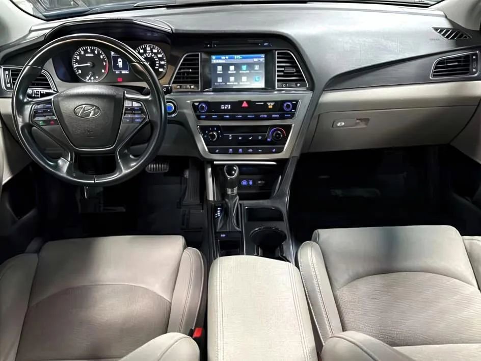 Used 2017 Hyundai Sonata Sport w/ Value Edition Package 02 image 14