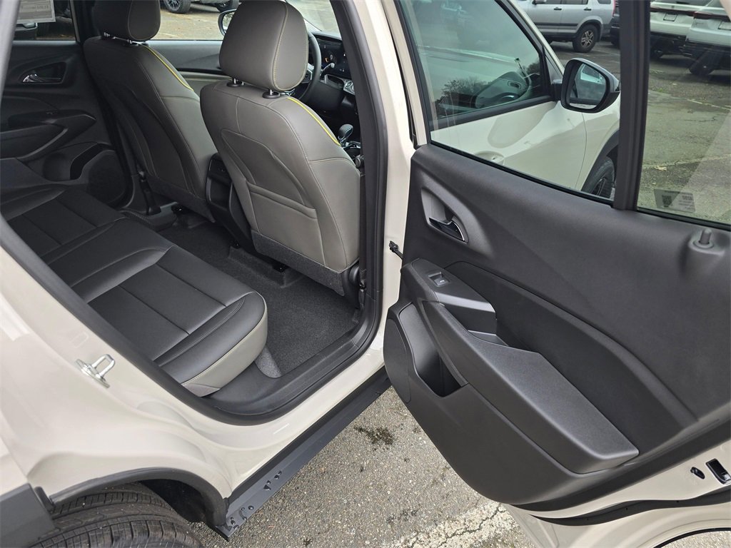 New 2026 Chevrolet Trax ACTIV w/ Driver Confidence Package image 14