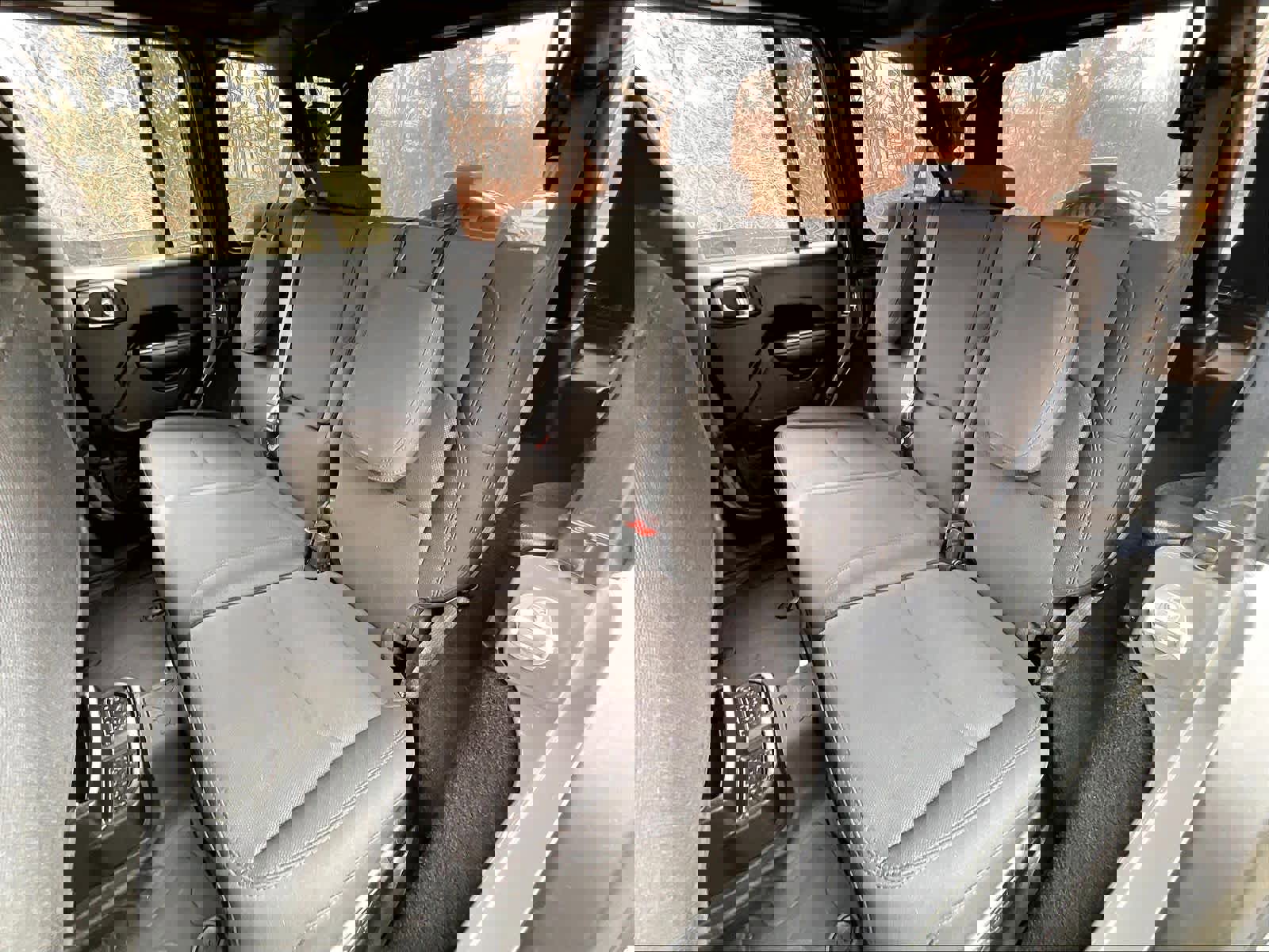 Used 2023 Jeep Wrangler Unlimited AWD/4WD image 15