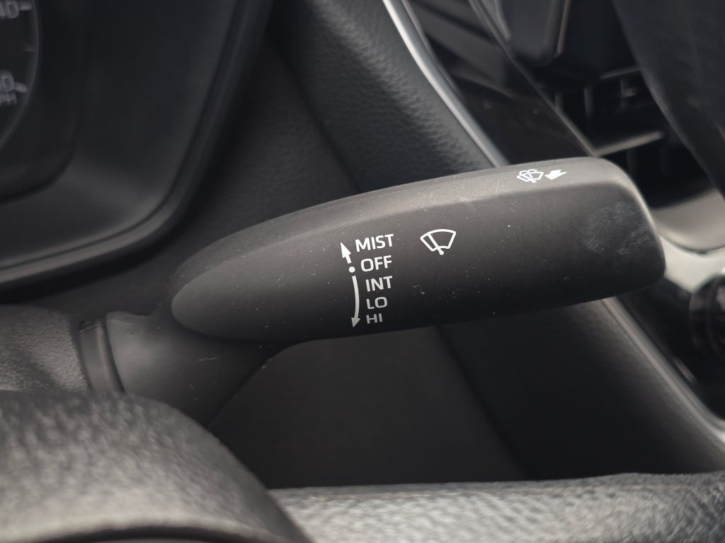 Used 2025 Toyota Corolla LE FWD image 39