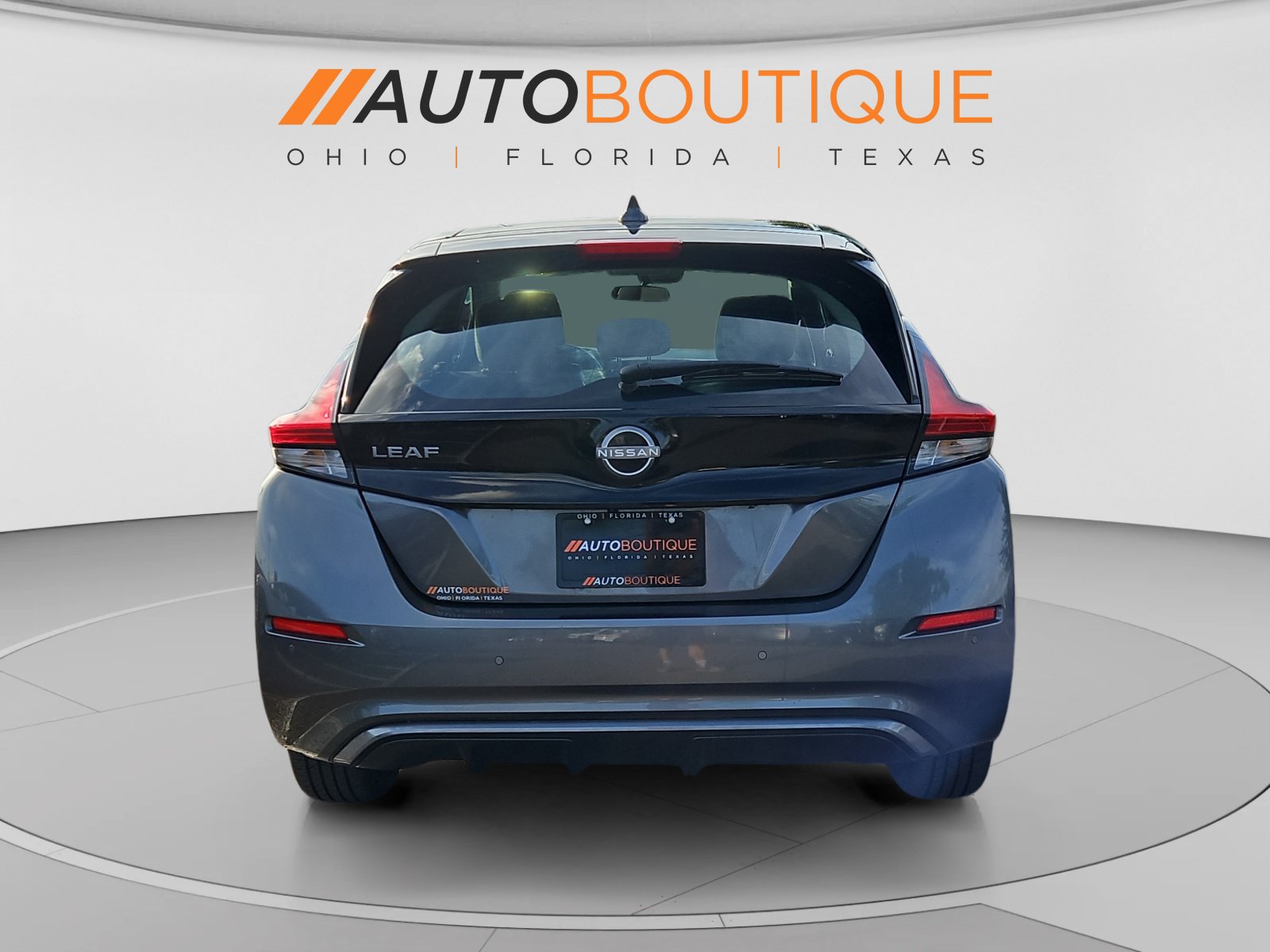 Used 2025 Nissan Leaf S FWD image 4