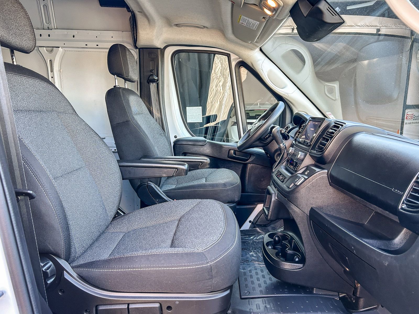 Used 2023 RAM ProMaster 3500 image 17