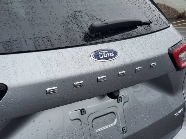 Used 2024 Ford Escape ST-Line w/ Tech Pack #1 AWD/4WD image 29