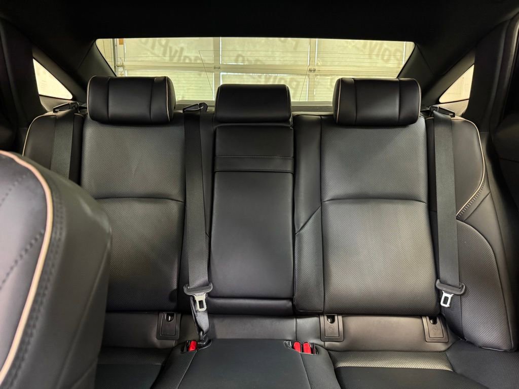 Used 2023 Toyota Crown Limited image 14