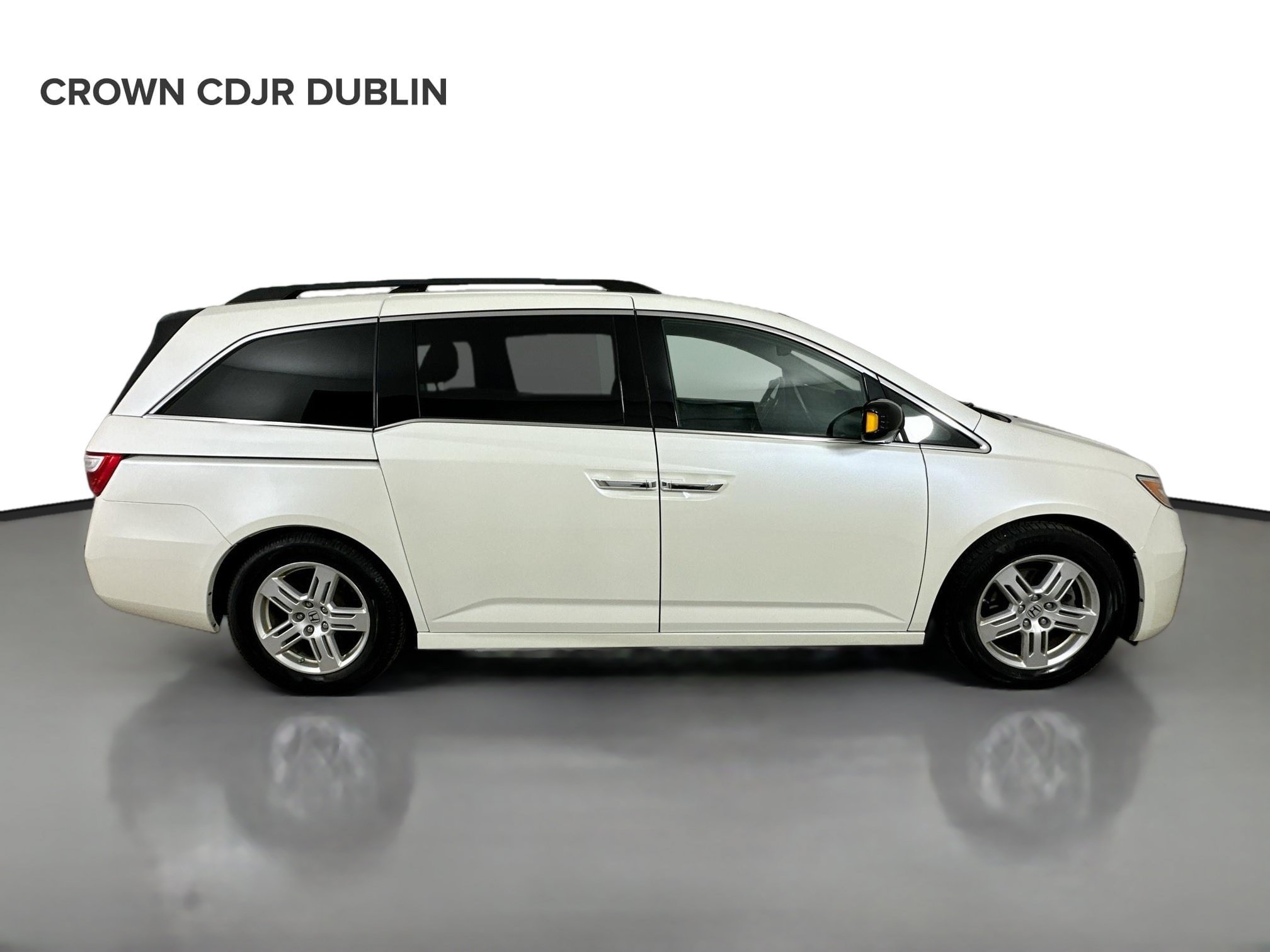 Used 2013 Honda Odyssey Touring Elite image 4
