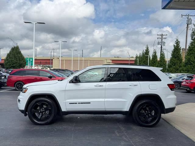 Used 2018 Jeep Grand Cherokee Laredo AWD/4WD image 8