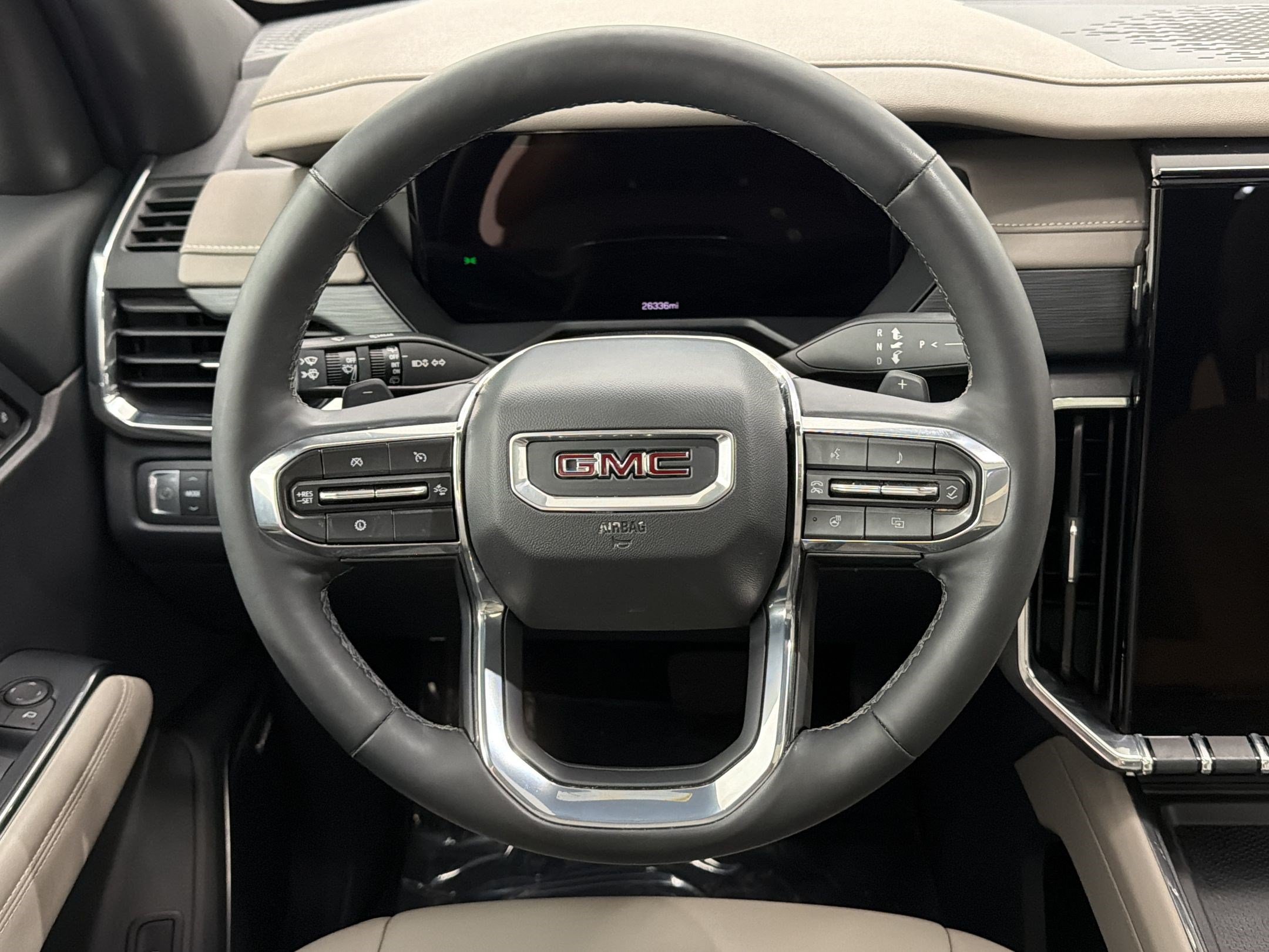Used 2024 GMC Acadia Elevation w/ Luxury Package FWD image 11