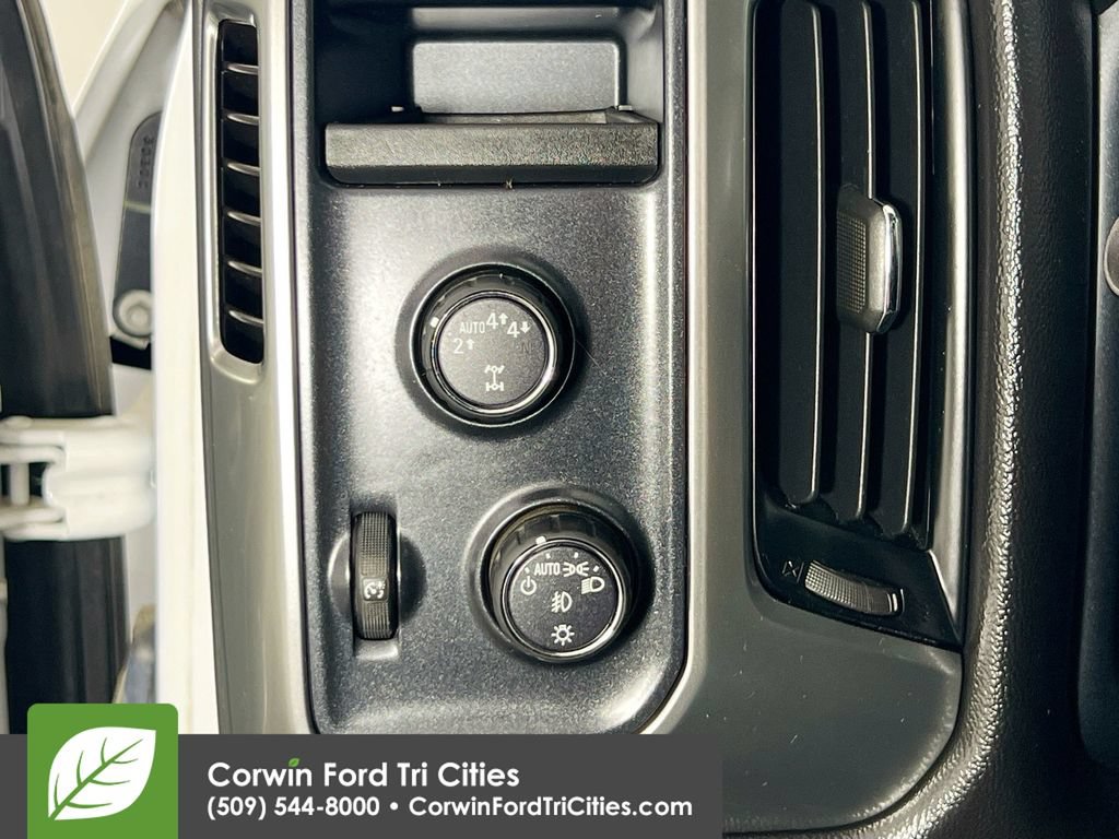 Used 2017 Chevrolet Silverado 1500 LT w/ High Desert Package AWD/4WD image 17