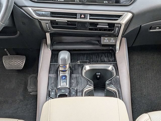 Used 2024 Lexus RX 350 FWD w/ Technology Package image 21