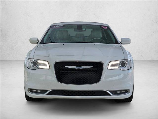 Used 2017 Chrysler 300 Limited w/ Value Package RWD video 2