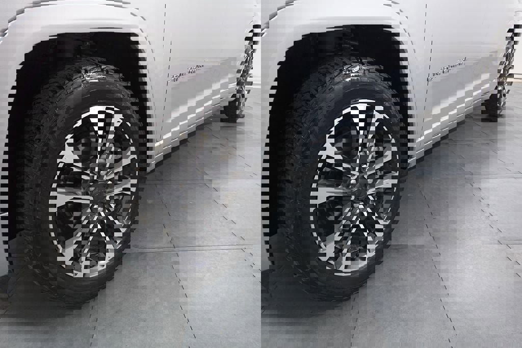 Used 2021 Jeep Grand Cherokee L Overland w/ Luxury Tech Group IV image 31