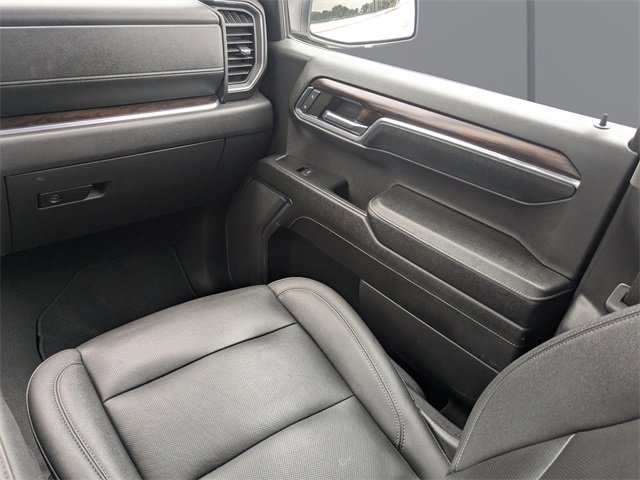 Used 2024 GMC Sierra 1500 SLT image 16