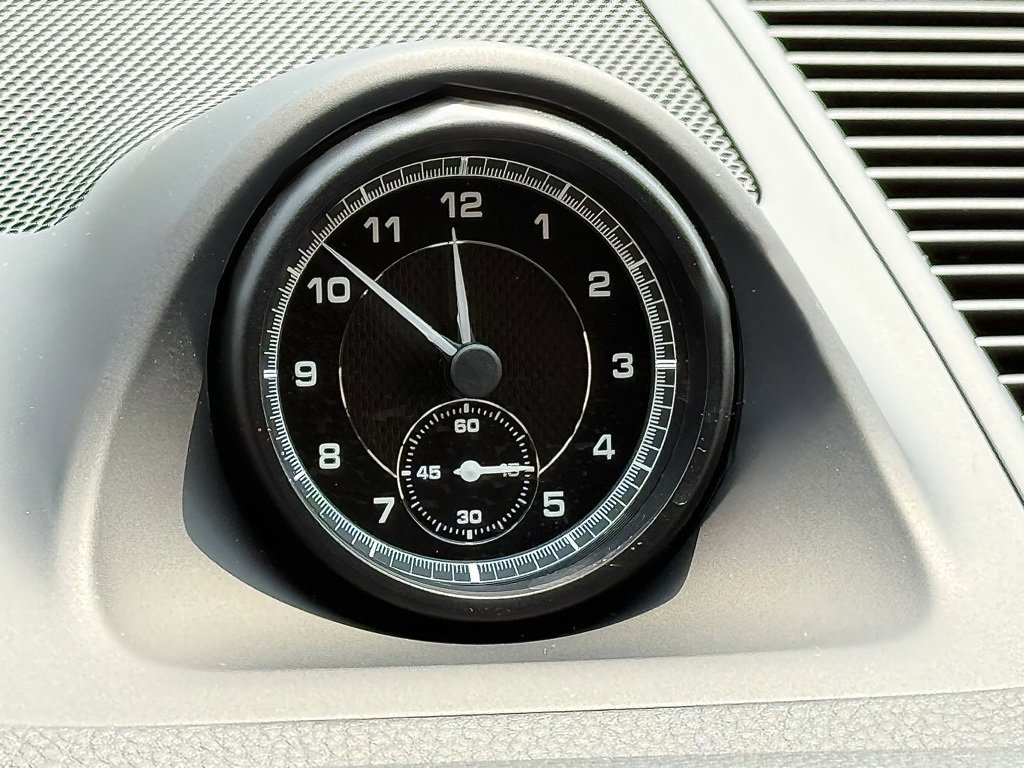 Certified 2024 Porsche Macan image 14