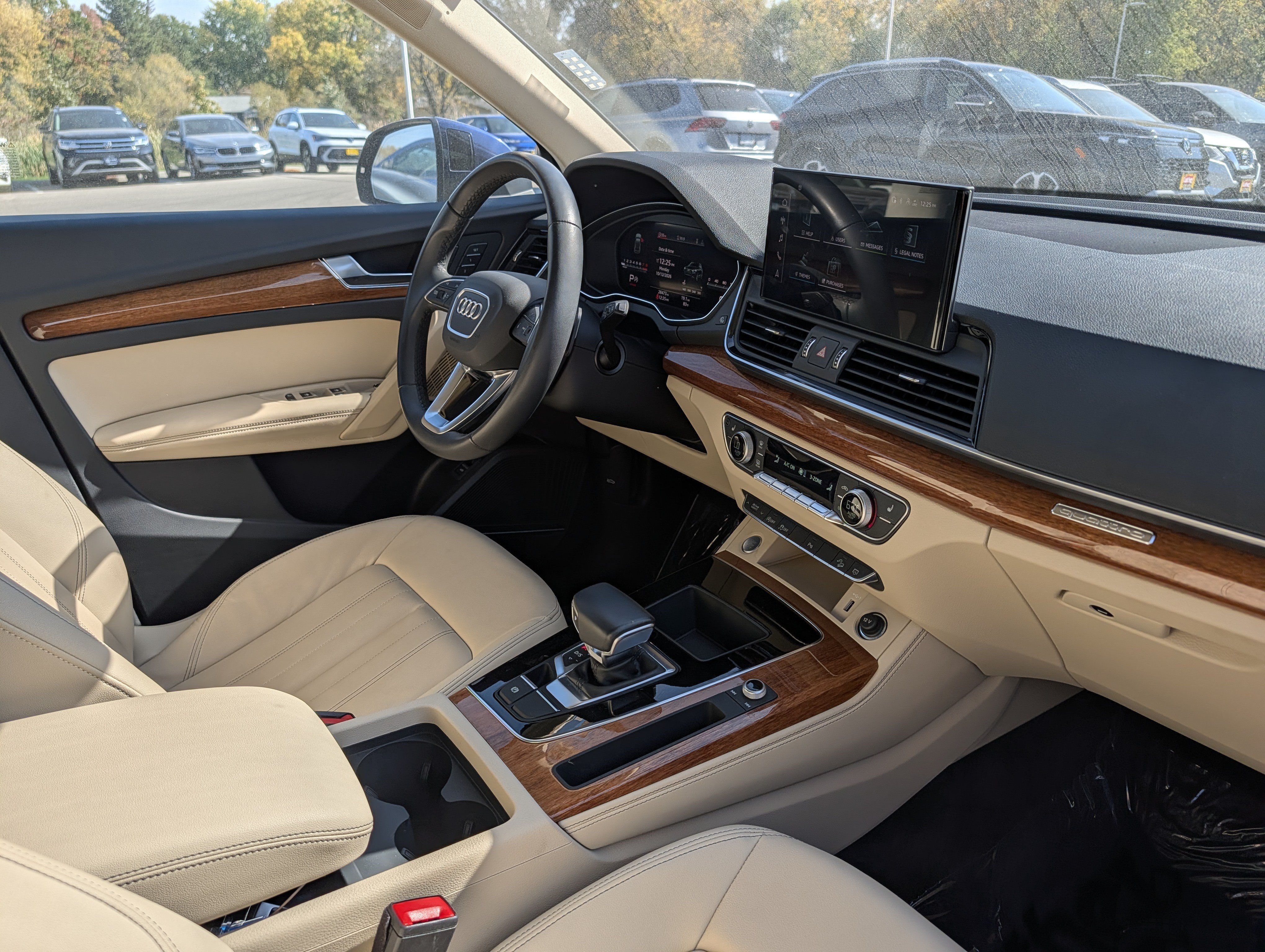 Used 2023 Audi Q5 2.0T Premium Plus w/ Premium Plus Package AWD/4WD image 19