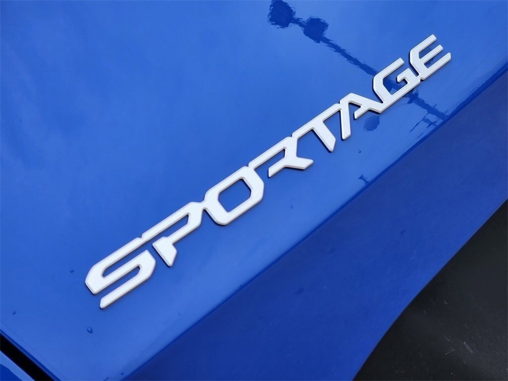 New 2026 Kia Sportage EX image 9