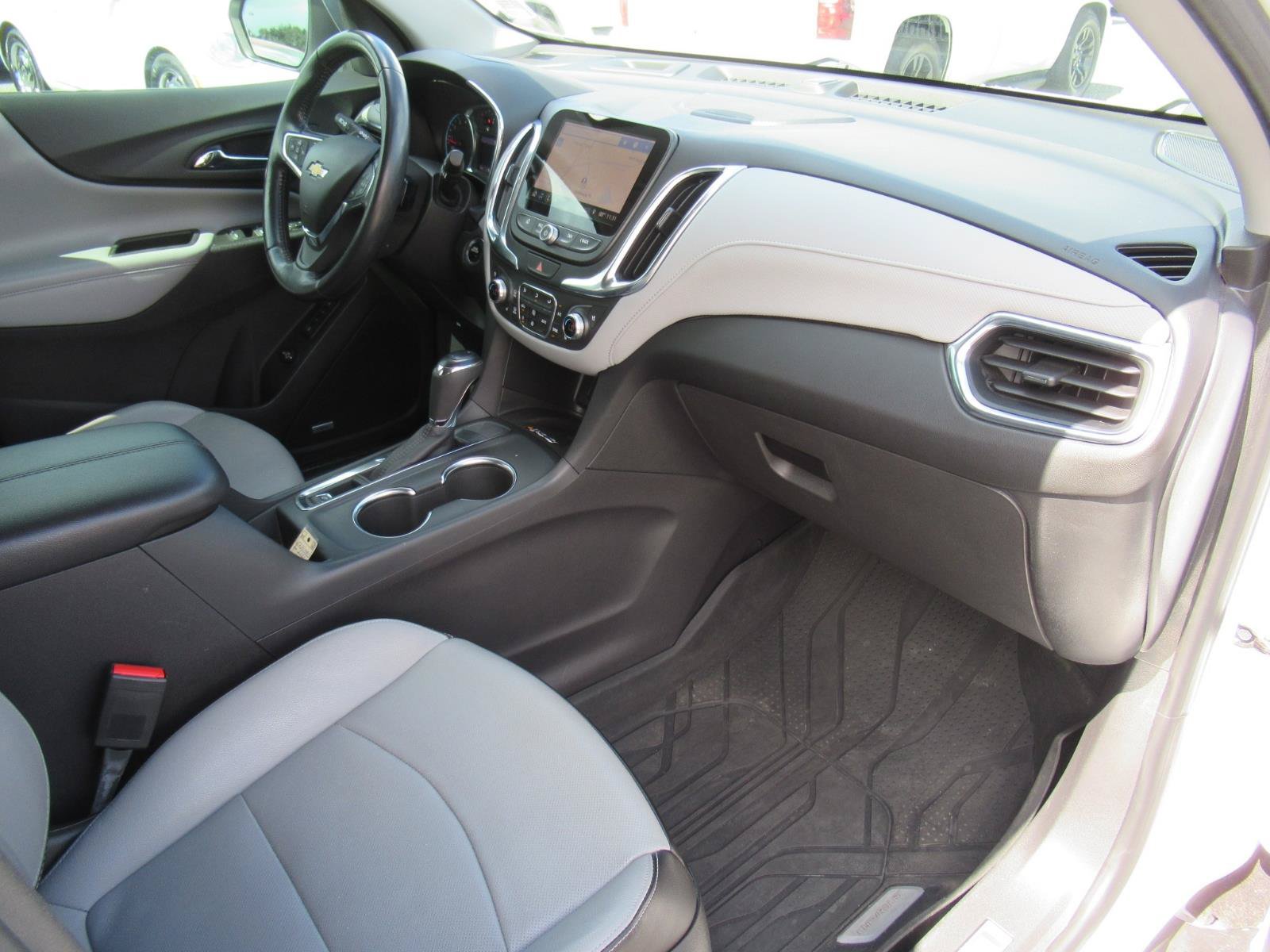 Used 2021 Chevrolet Equinox Premier FWD image 11