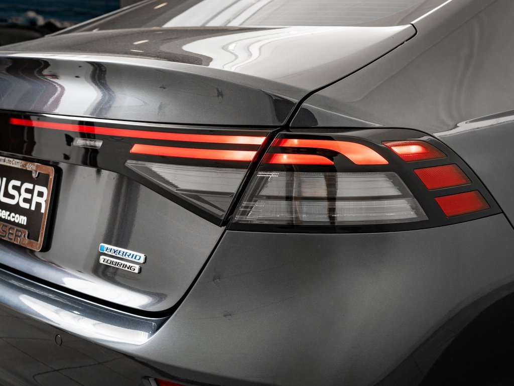 Used 2023 Honda Accord Touring image 9