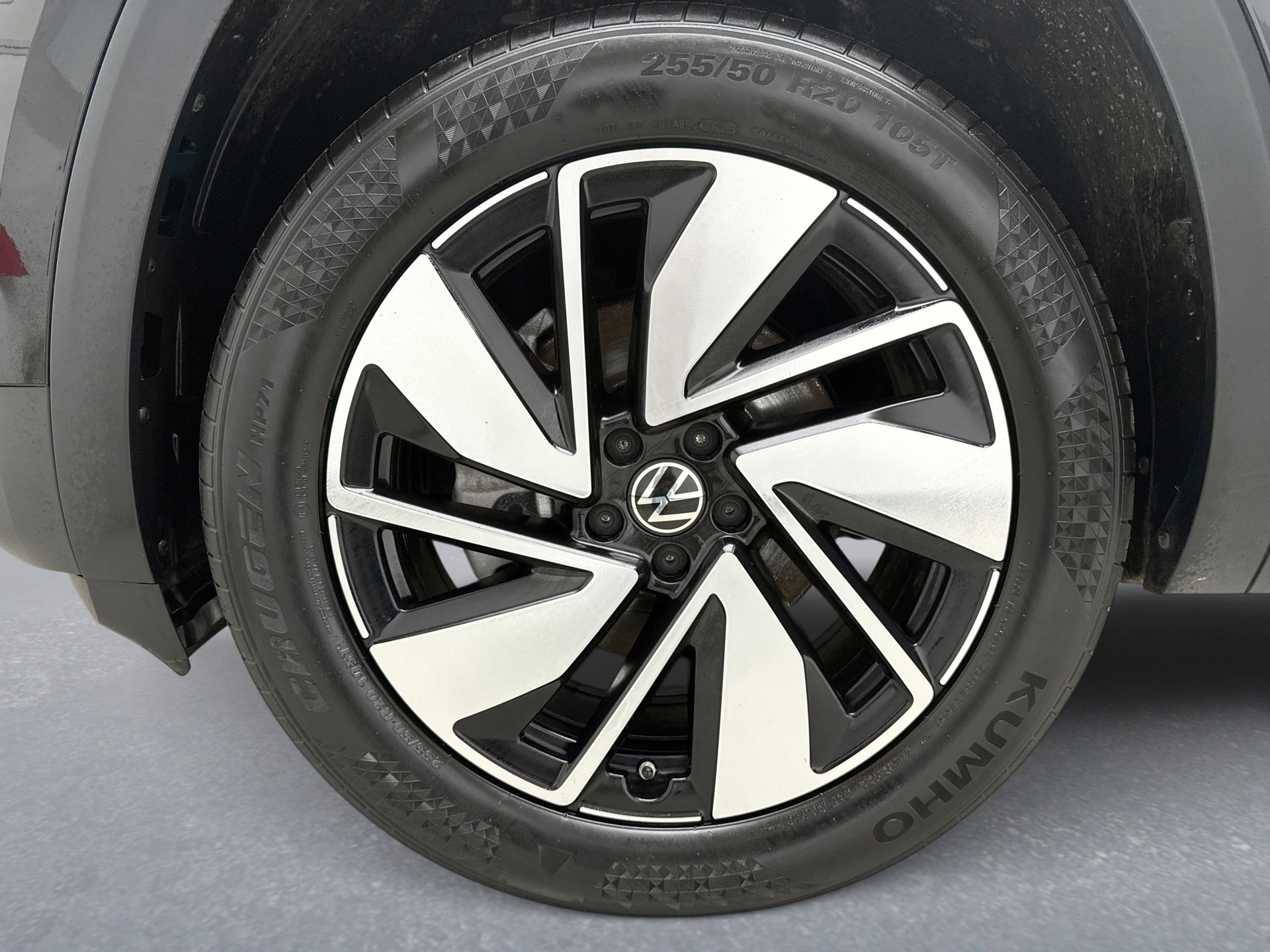 Used 2024 Volkswagen Atlas SE image 27