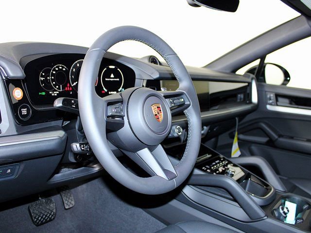 New 2026 Porsche Cayenne E-Hybrid Coupe image 4