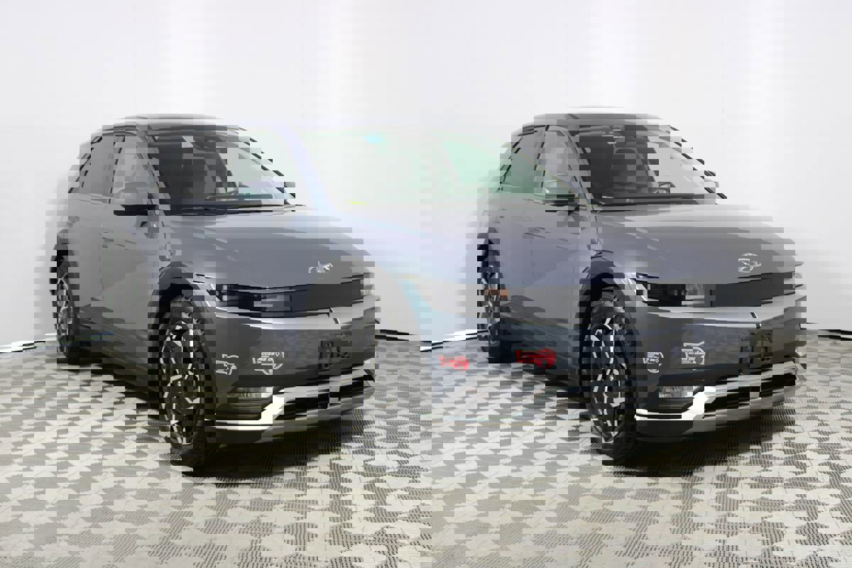 Used 2024 Hyundai Ioniq 5 SE image 21