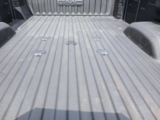 Used 2026 GMC Sierra 3500 SLT w/ SLT Premium Package AWD/4WD image 6