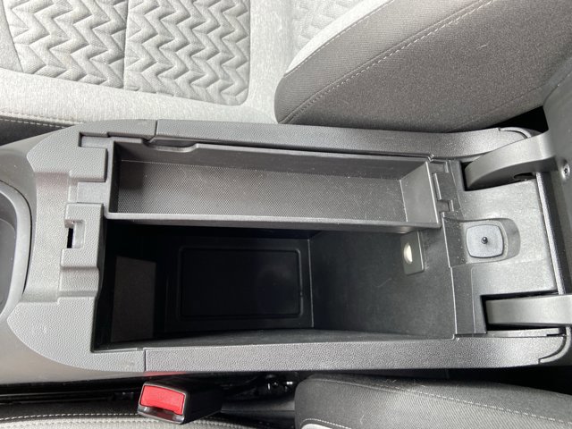 Used 2023 Chevrolet Equinox LS image 40