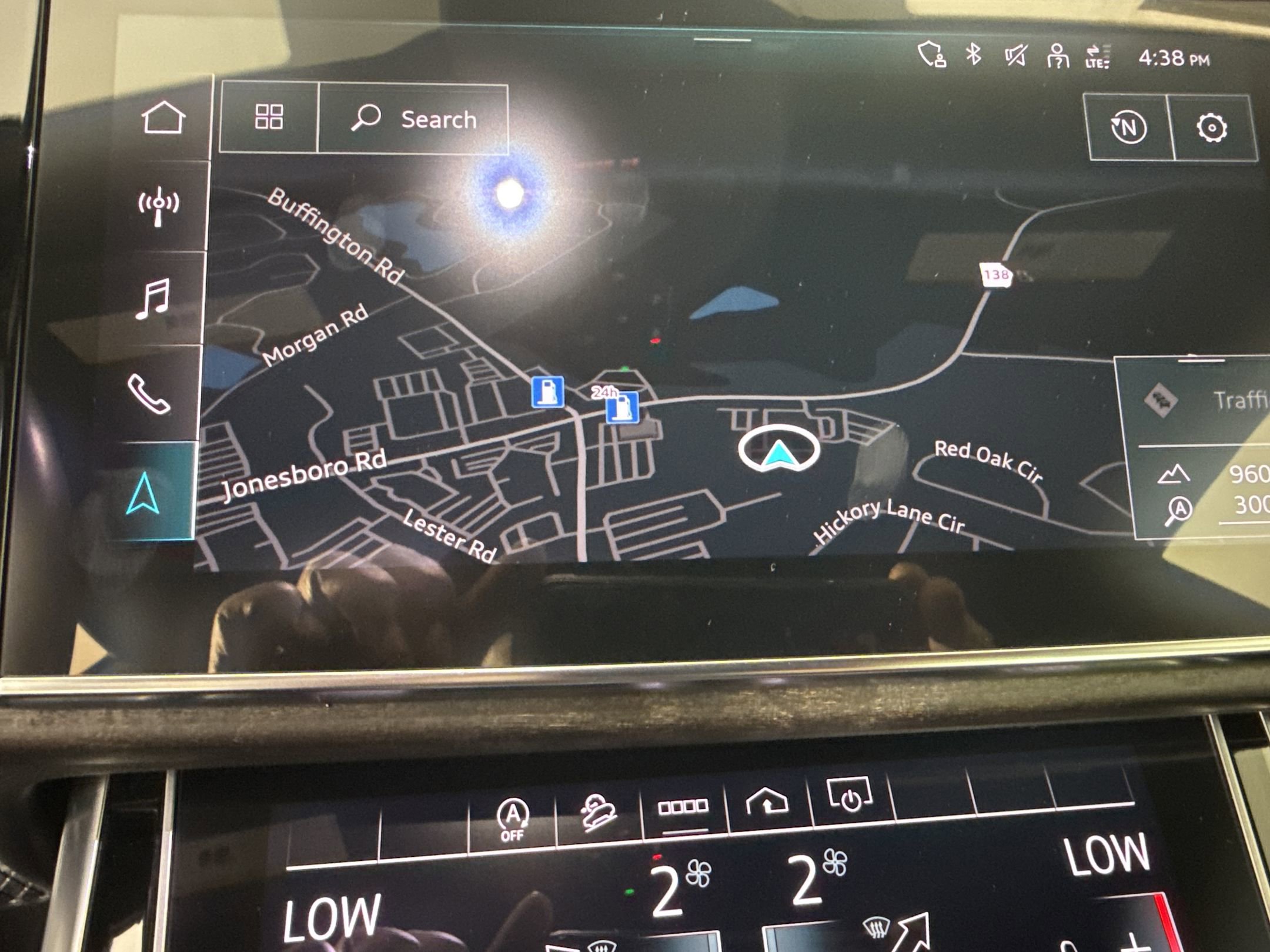 Used 2022 Audi Q8 Premium Plus AWD/4WD image 23
