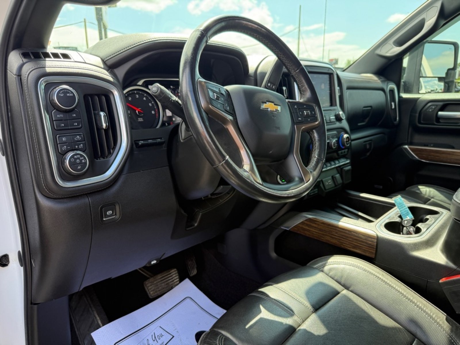 Used 2020 Chevrolet Silverado 1500 High Country w/ Technology Package AWD/4WD image 20