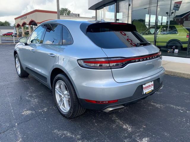 Used 2020 Porsche Macan AWD/4WD image 4