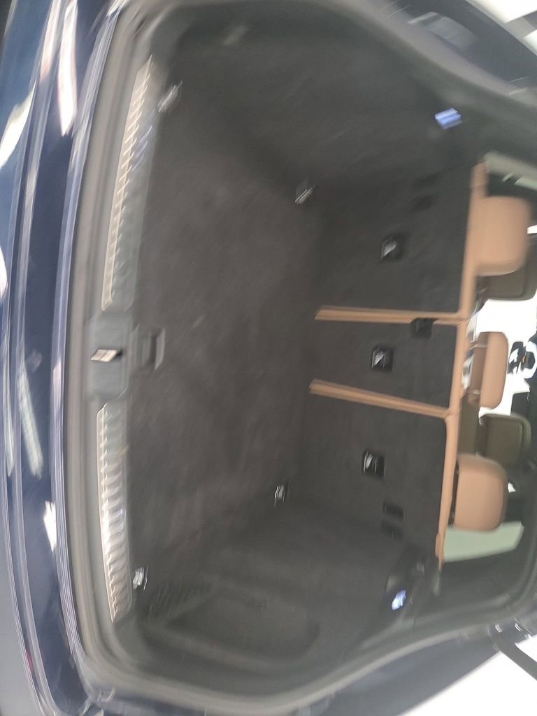 Used 2023 Porsche Macan image 24