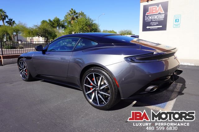 Used 2020 Aston Martin DB11 Coupe image 25
