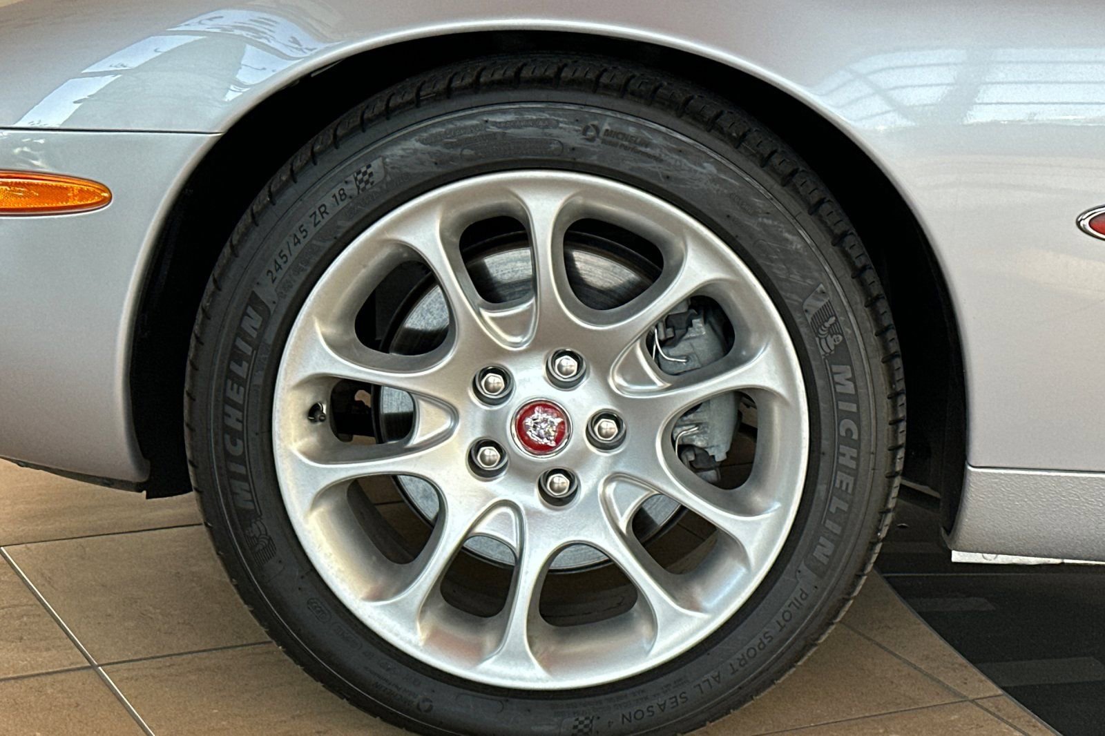 Used 2002 Jaguar XK8 Convertible RWD image 27