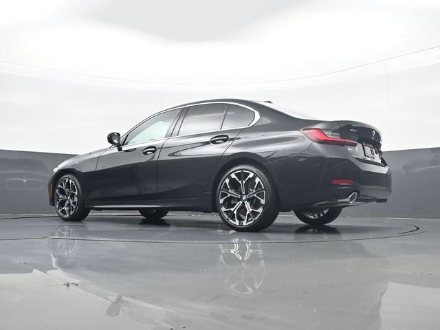 Used 2025 BMW 330i xDrive Sedan w/ Premium Package AWD/4WD image 27