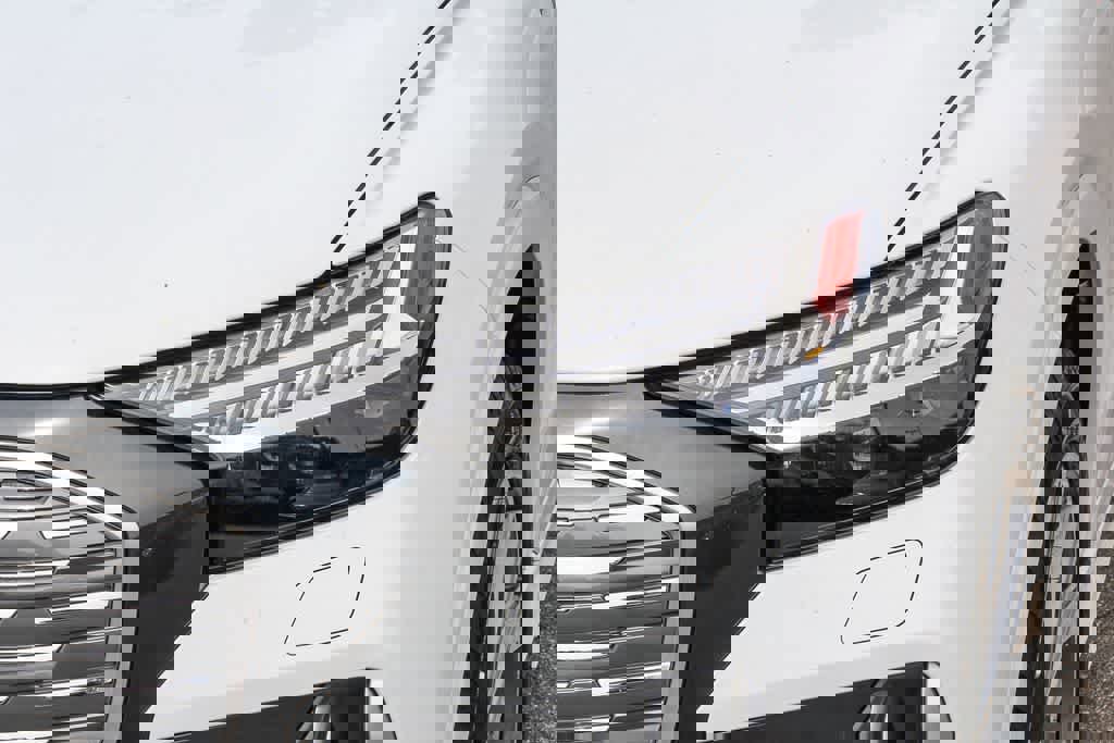 Used 2023 Audi Q4 e-tron Prestige image 7